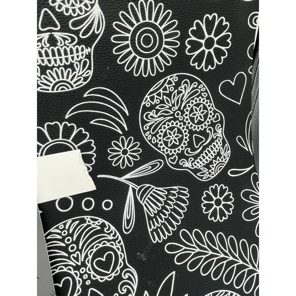 4 Piece Sugar skull‎ Halloween Black White Placemats Set 13